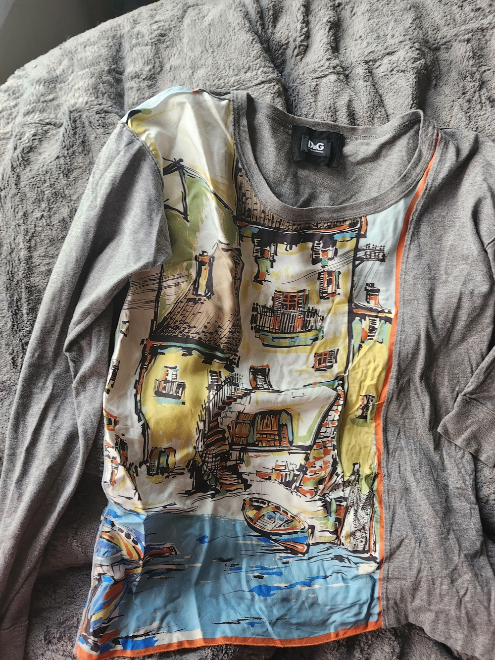D&G Scenic Panel Long Sleeve Top in Gray with Yellow, Blue and Orange Accents